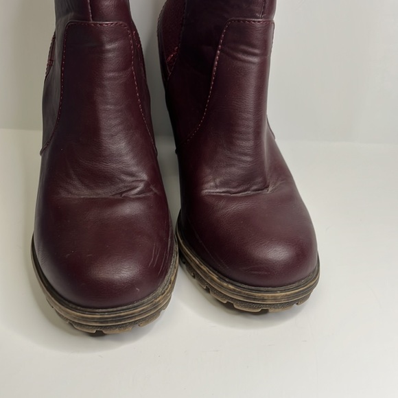 Bamboo stacked heel faux leather ankle boots booties. Size 7.5 - Picture 3 of 14